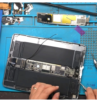 Thay mặt kính iPad Pro 11 2018